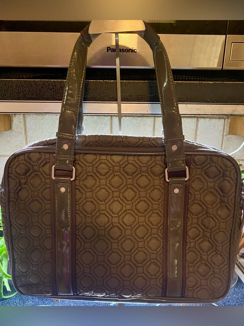 Vera Bradley quilted satchel gray geometric patent vinyl trim zipper closures